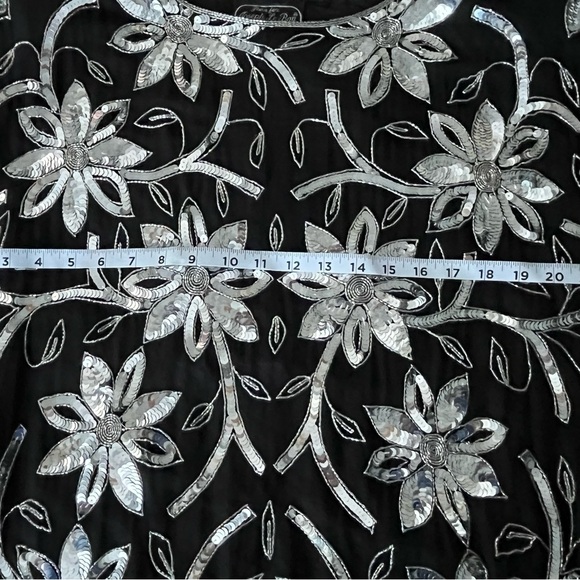 Jean for Joseph le bon black Sequin Embellished Rounded Neck Short Sleeve Blouse - Picture 5 of 10